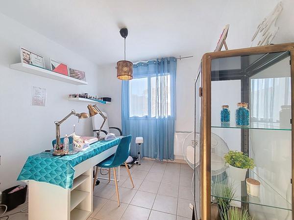 INVESTISSEMENT LOCATIF Appt duplex - T4 - 3 chambres - 84 m² - Résidence avec piscine - Plan-de-Cuques (13380)