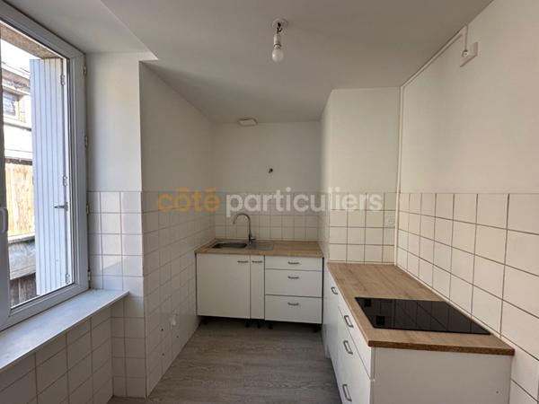 Location Appartement52 m² - 3 Pièces - MORTAGNE SUR SEVRE (85290)
