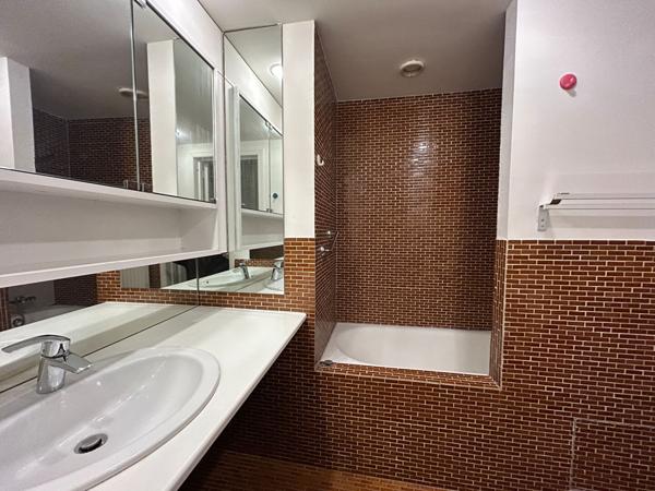 STUDIO / 37m² / PARIS 16EME