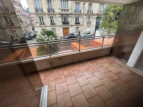 STUDIO / 37m² / PARIS 16EME