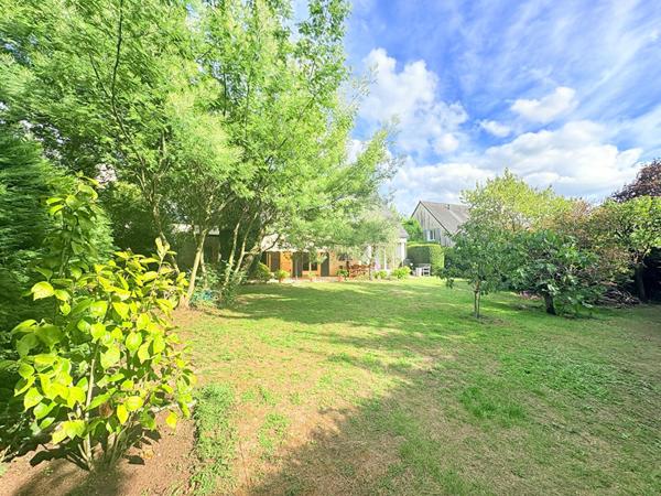 Maison à vendre sur Bouchemaine de 5 chambres avec jardin