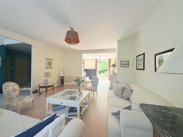 Maison à vendre sur Bouchemaine de 5 chambres avec jardin