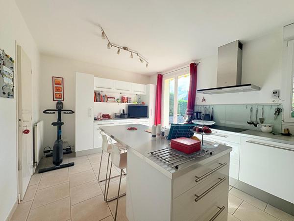 Maison à vendre sur Bouchemaine de 5 chambres avec jardin