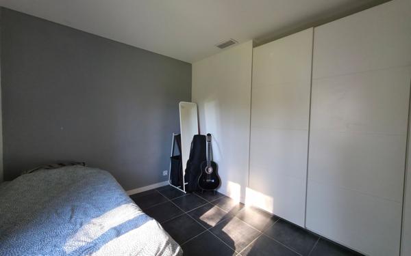 Maison à vendre    5 pièces •  Baix