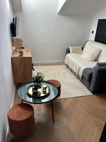 Vente                                                      Studio
                        
                     1 pièces                      16 m2                     à Nice