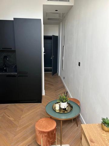 Vente                                                      Studio
                        
                     1 pièces                      16 m2                     à Nice