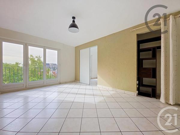 Appartement F4 à vendre  4 pièces - 74,33 m 2   TROYES  - 10