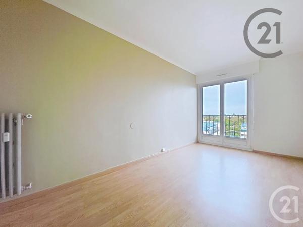 Appartement F4 à vendre  4 pièces - 74,33 m 2   TROYES  - 10