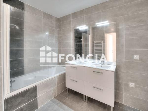 À vendre Appartement 3 pièces 56 m² - Divonne-les-bains 01220