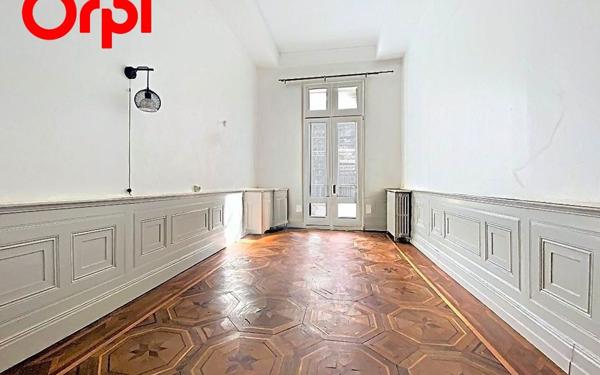 Appartement à vendre    3 pièces • 90 m2 Lyon 1