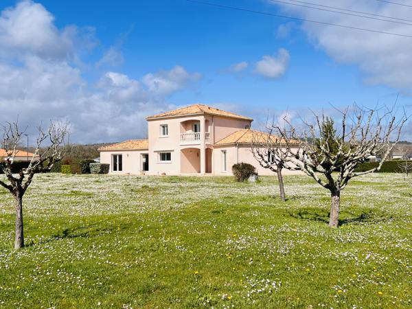 Maison 7 pièces - 181 m² Exclusivité efficity