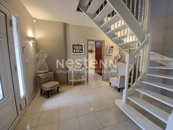 PAVILLON INDIVIDUEL SUR TERRAIN DE 2696 M² - CONDREN - VIABLE DE PLAIN-PIED - 6 CHAMBRES - 288 m2