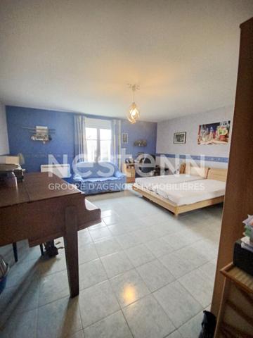 PAVILLON INDIVIDUEL SUR TERRAIN DE 2696 M² - CONDREN - VIABLE DE PLAIN-PIED - 6 CHAMBRES - 288 m2