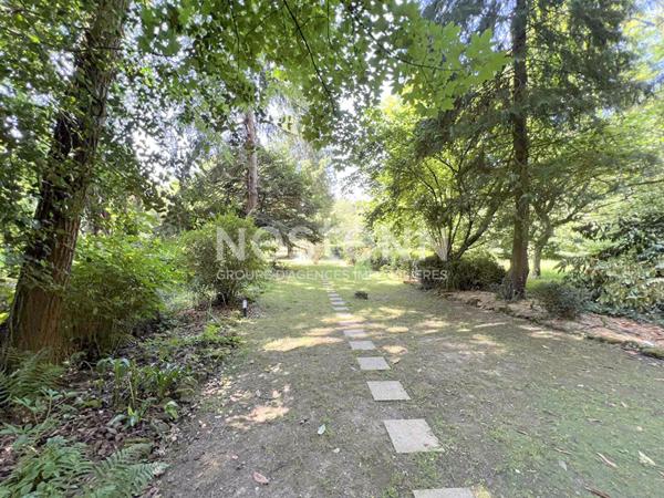 CHAUMONT EN VEXIN Maison de 75 m² avec dépendance attenante et communicante de 50 m² au sol (+ combles aménageables) sur 1500 m² de terrain