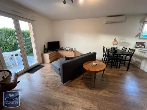 Appartement à louer 2 pièces 46.96m²