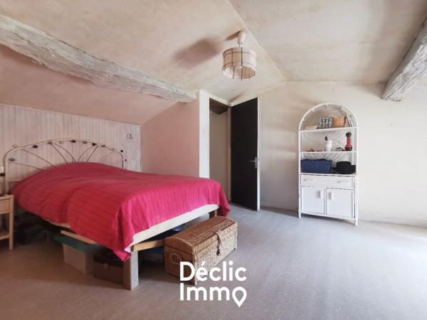 Vente maison en pierre Coulonges sur l'autize, 111m² 2299m² 5 pièces 209 000€