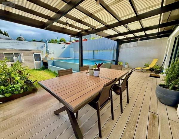 Achat - Maison Saint-Louis 97134 9 pièces 339 m 2
