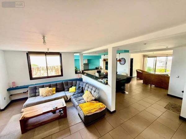 Achat - Maison Saint-Louis 97134 9 pièces 339 m 2