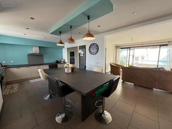 Achat - Maison Saint-Louis 97134 9 pièces 339 m 2
