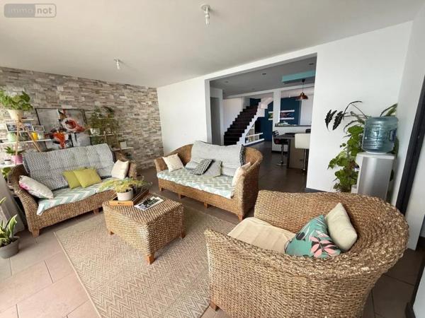 Achat - Maison Saint-Louis 97134 9 pièces 339 m 2
