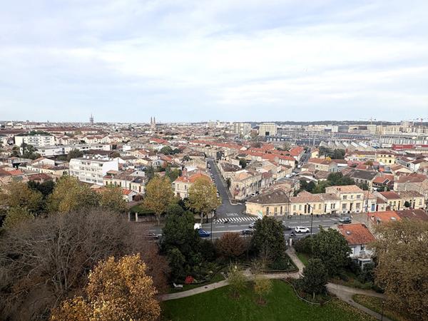 Appartement Appartement Bordeaux 4 pièces 88 m2- balcons 88 m²