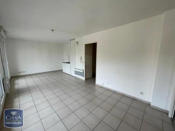 Appartement à louer 2 pièces 45.61m² Amiens (80090)