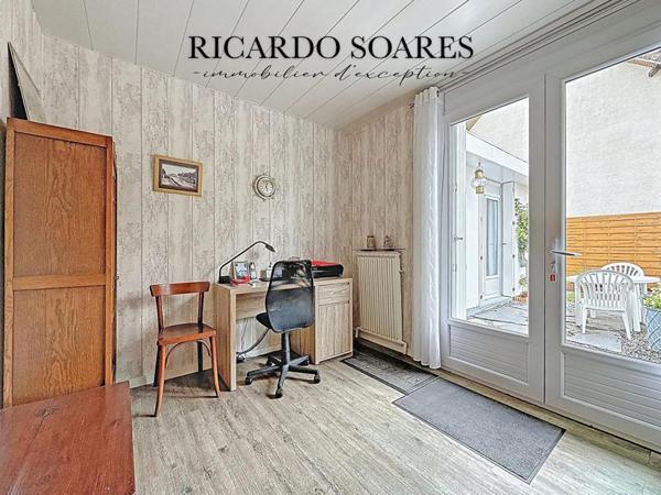 60700 PONT-SAINTE-MAXENCE / MAISON DE PLAIN-PIED 82m2 / 3 CHAMBRES / JARDIN / GARAGE