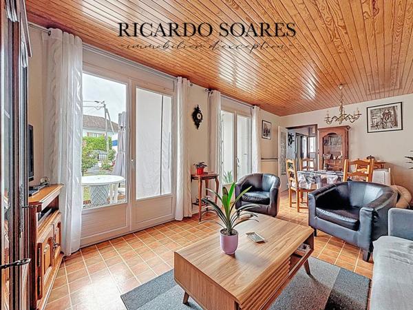 60700 PONT-SAINTE-MAXENCE / MAISON DE PLAIN-PIED 82m2 / 3 CHAMBRES / JARDIN / GARAGE