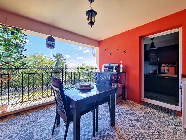 Appartement T3 avec loggia dans une petite résidence