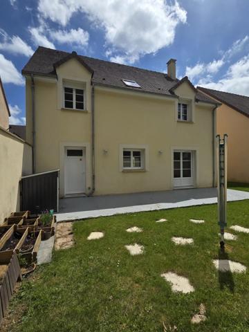 Location                                                      Maison
                        
                     5 pièces                      137 m2                     à Fontaine-la-Guyon