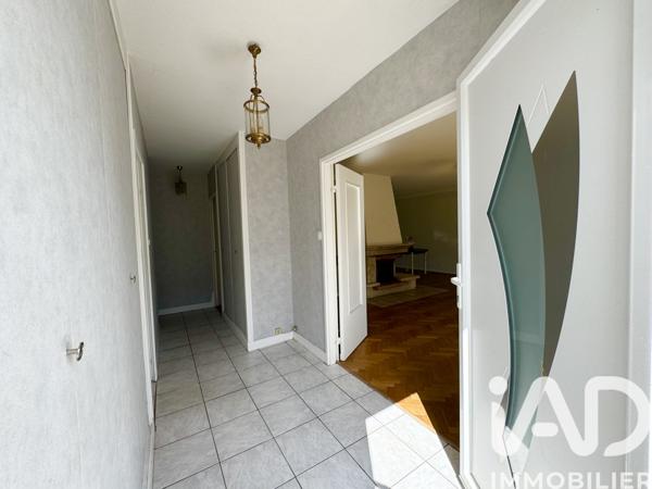 Maison à vendre 5 pièces 127 m² Neuville-aux-Bois