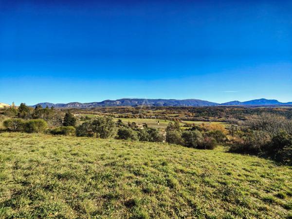 PUIMOISSON  TERRAIN DE LOISIR  OLIVIERS  PUITS  VUE EXCEPTIONNELLE  1 800 m² - 38 000 