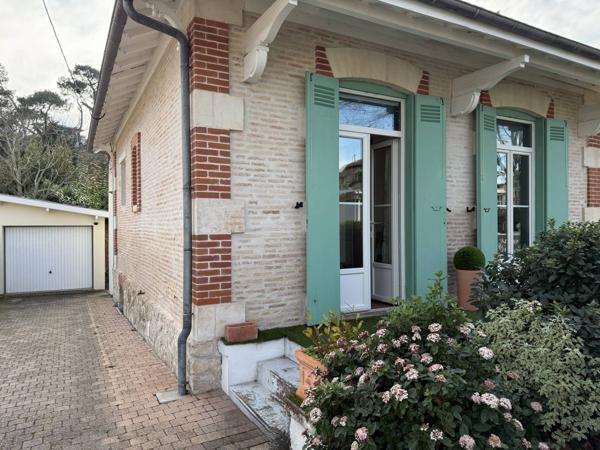 Arcachon, Ville de Printemps Maison de charme rénovée avec soin vaste terrasse et garage