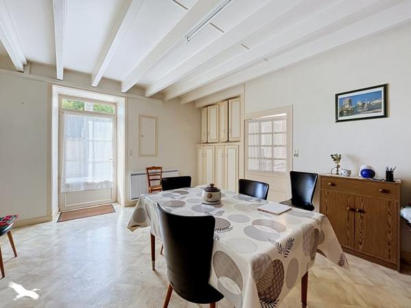 Maison à vendre 140 448 € Mauzé-sur-le-Mignon 5 p 124 m² DPE E