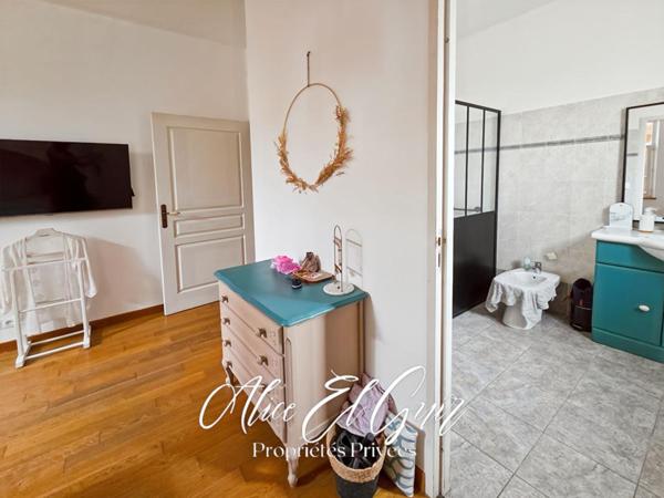Maison Trebes 6 pièce(s) 182 m2 sur 1700 m²
