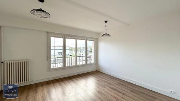 Appartement à louer 4 pièces 72.4m² Le Mans (72100)