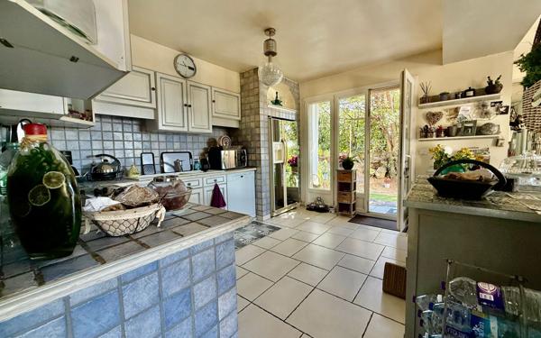 Maison à vendre    4 pièces • 134,96 m2 Vence