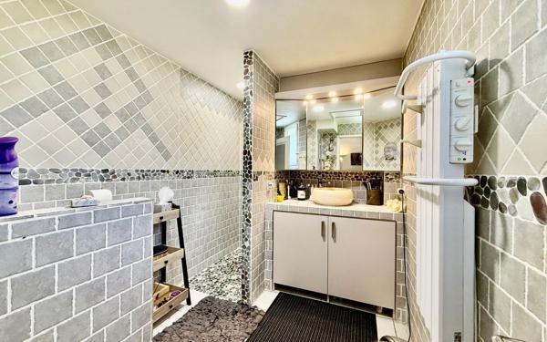 Maison à vendre    4 pièces • 134,96 m2 Vence