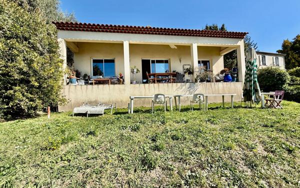 Maison à vendre    4 pièces • 134,96 m2 Vence
