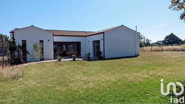 Maison à vendre 7 pièces 143 m² Breuil-Magné