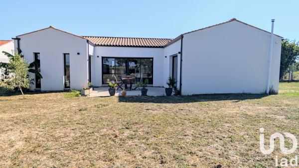 Maison à vendre 7 pièces 143 m² Breuil-Magné