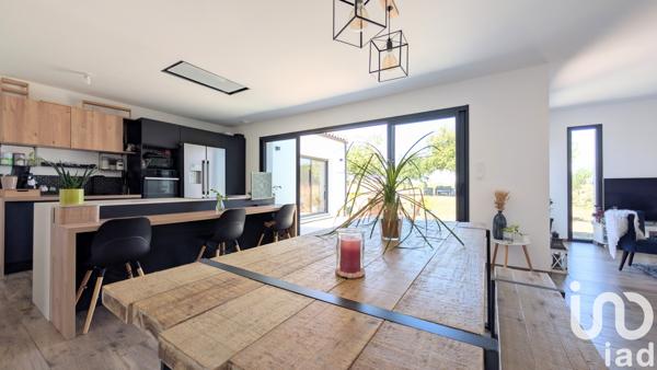 Maison à vendre 7 pièces 143 m² Breuil-Magné