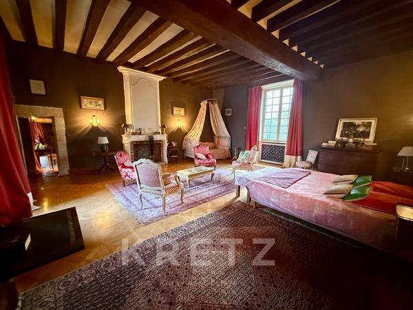 Manoir des XVI-XVIIIe siècles inscrit MH rénové, dépendances et parc 3.7ha