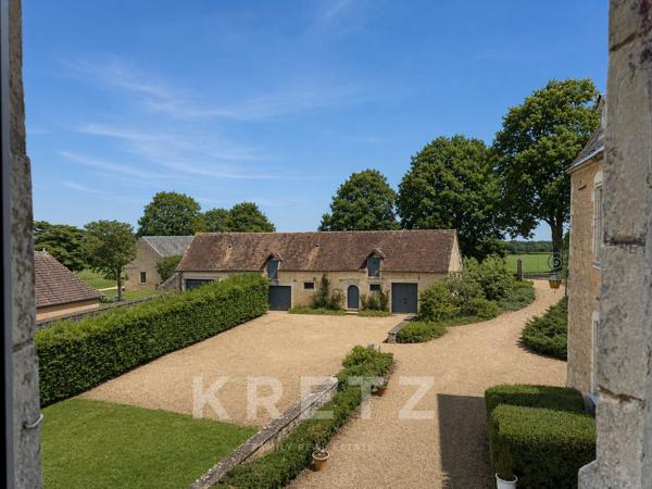 Manoir des XVI-XVIIIe siècles inscrit MH rénové, dépendances et parc 3.7ha