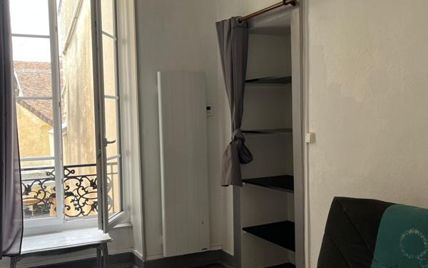 Appartement à louer    1 pièce •  Mamers