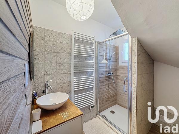 Maison traditionnelle 4 pièces de 82 m² à Six-Fours-les-Plages (83140)