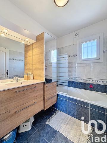 Maison traditionnelle 4 pièces de 82 m² à Six-Fours-les-Plages (83140)