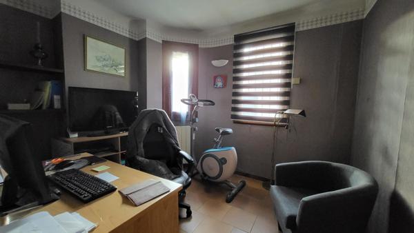 Belle villa avec jardin et piscine