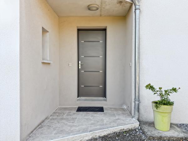 Aubenas (07200) Belle Villa Contemporaine avec Piscine…