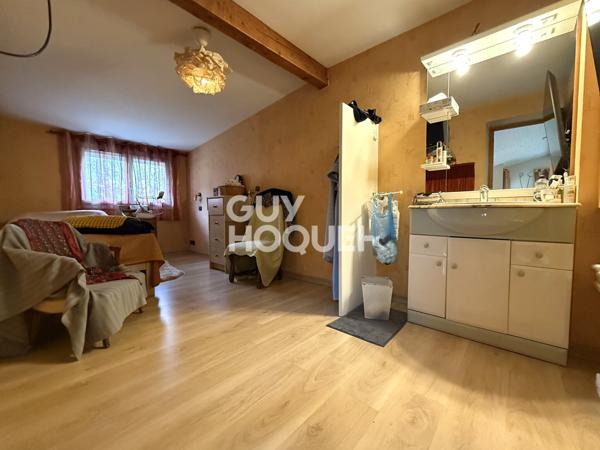 MAISON À VENDRE DE 6 PIÈCES DE 144,16 M²